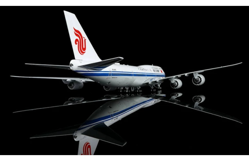 SQ Wings 1:200 Air China B747-8I B-2482 Standard Edition DIECAST Model