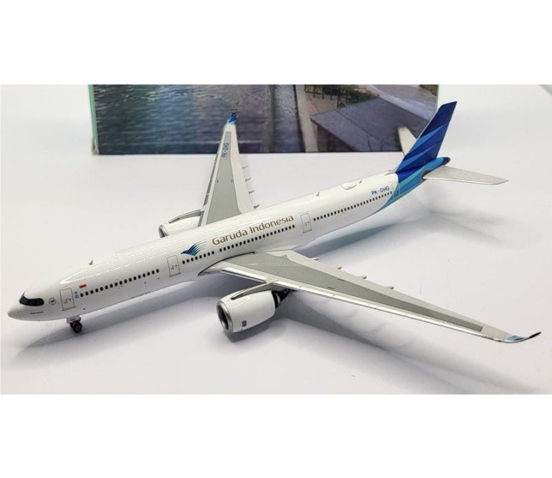 Phoenix 1:400 Garuda Indonesia A330-900Neo PK-GHG  DIECAST Model
