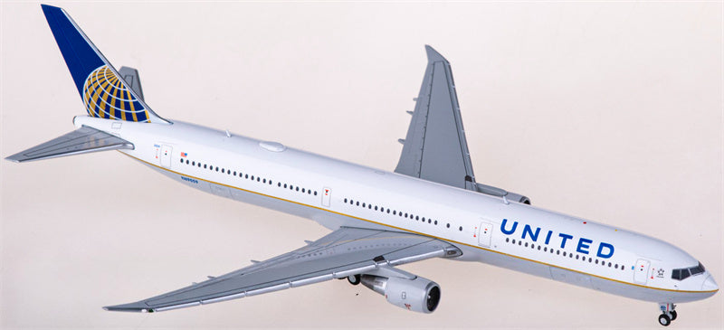 Geminijets United Airlines Boeing 767-400ER N69059 1:400 Diecast Model view 2