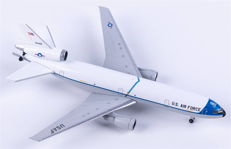Herpa US Air Force McDonnell Douglas KC-10 90433 1:500 Diecast Model view 4