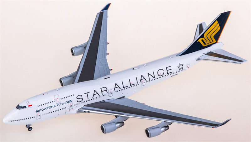 JC Wings 1:400 Singapore Airlines Boeing 747-400 9V-SPP Diecast Model view 1