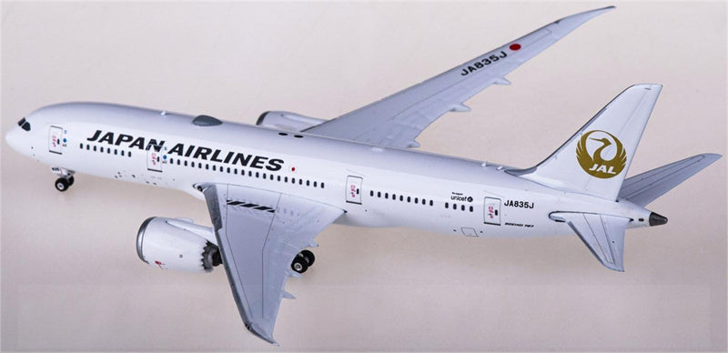 Phoenix Japan Airlines Boeing 787-8 JA835J 1:400 Diecast Model view 3