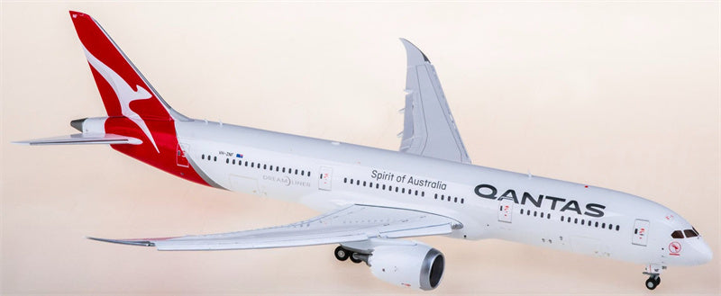 JC Wings 1:200 Qantas Boeing 787-9 Dreamliner VH-ZNF Flaps down Model
