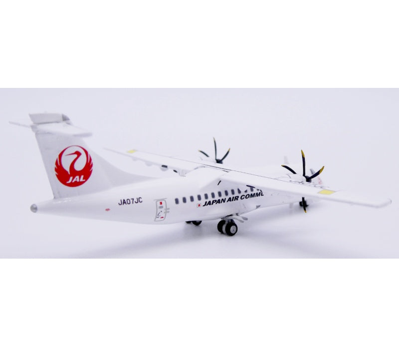 JC Wings 1:400 Japan Air Commuter ATR-42-600 JA07JC  DIECAST Model