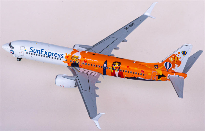 JC Wings SunExpress Boeing 737-800 TC-SPF 1:400 Diecast Model view 2