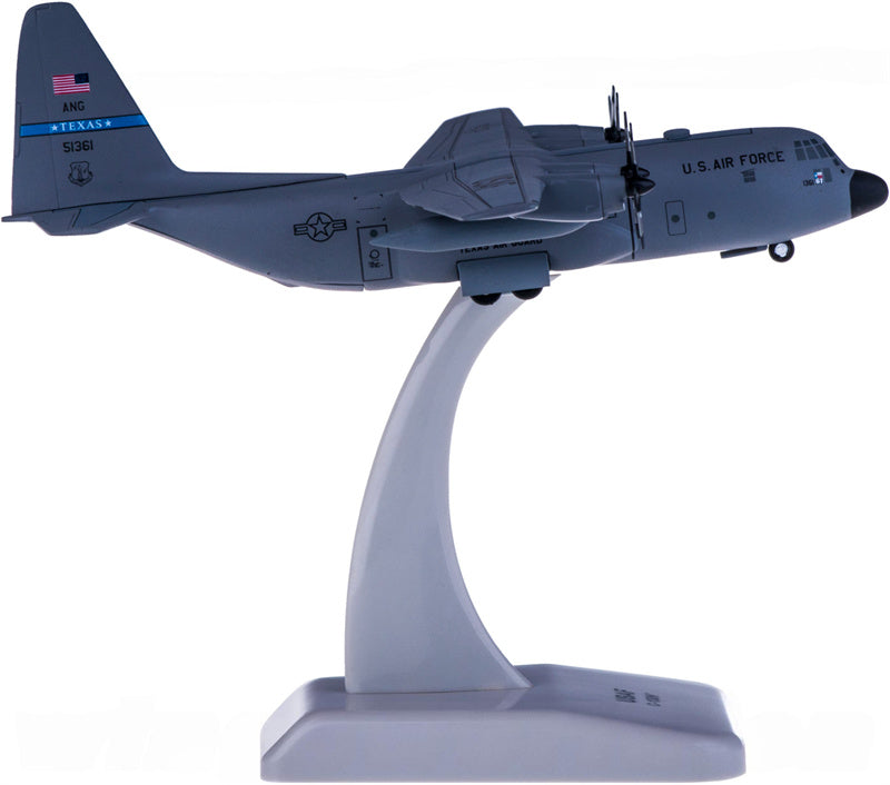 Hogan USAF Lockheed C-130H Hercules 51361 1:200 Diecast Model view 1