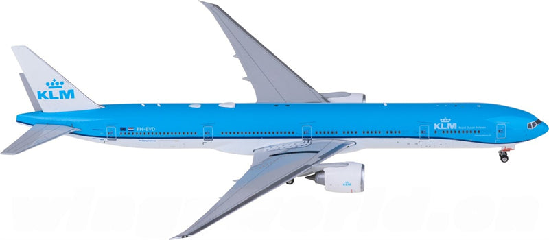 Phoenix KLM Boeing 777-300ER PH-BVD 1:400 Diecast Model view 3