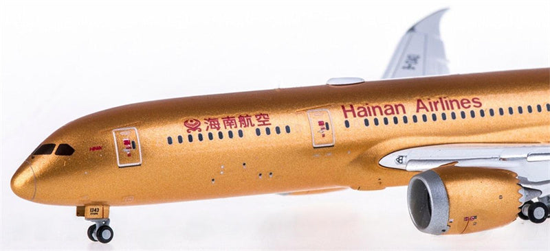 JC Wings Hainan Airlines Boeing 787-9 B-1343 Gold Flaps Down 1:400 Diecast Model view 4