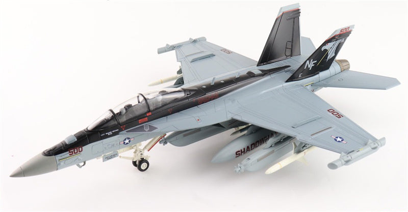 HOBBY MASTER E/A-18G Growler US Navy Shadowhawks 166928 VAQ-141 USS George 2013 1:72 Aircraft Pre-built Model