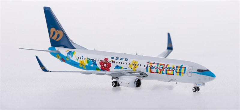 Phoenix Mandarin Airlines Boeing 737-800 B-18659 1:400 Diecast Model view 2