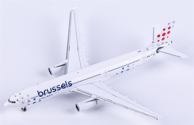 Aether Brussels Airlines Airbus A330-300 OO-SFX 1:500 Diecast Model view 1