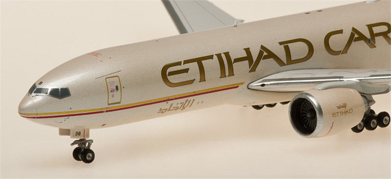 Phoenix Etihad Airways Cargo Boeing 777F A6-DDB 1:400 Diecast Model view 3