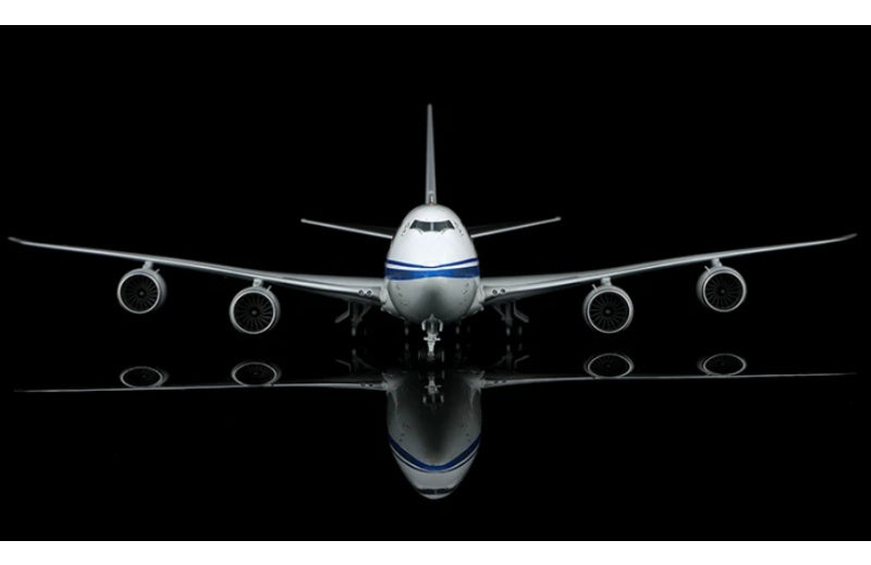 SQ Wings 1:200 Air China B747-8I B-2485 Standard Edition DIECAST Model