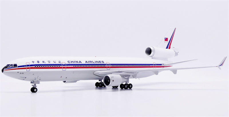 JC Wings 1:200 China Airlines McDonnell Douglas MD-11 B-151 Diecast Model view 5
