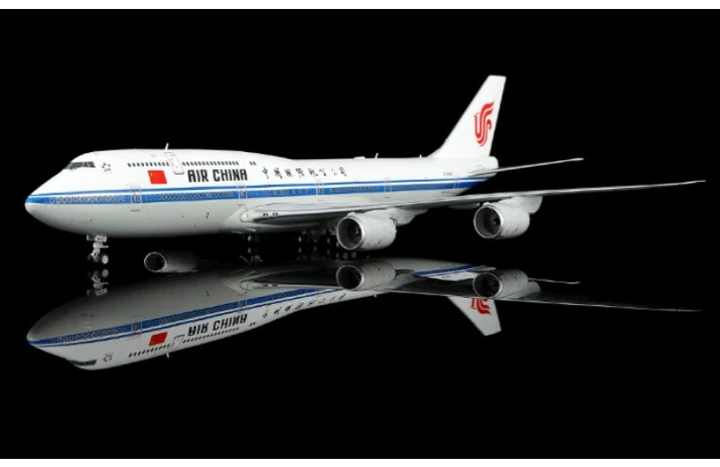 SQ Wings 1:200 Air China B747-8I B-2486 Standard Edition DIECAST Model