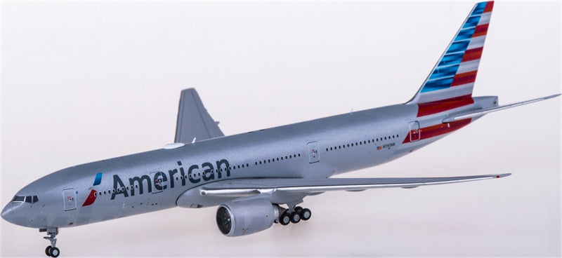 Geminijets American Airlines Boeing 777-200ER N797AN 1:400 Diecast Model view 3