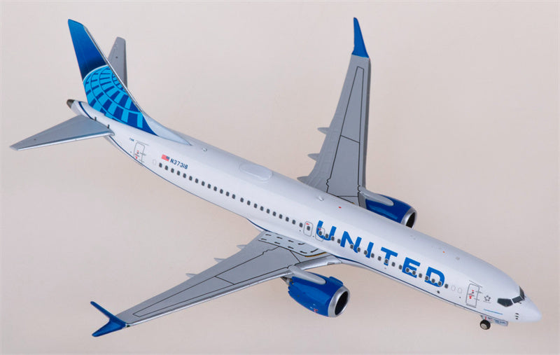 NG Models United Airlines Boeing 737 MAX 8 N37318 1:400 Diecast Model view 3