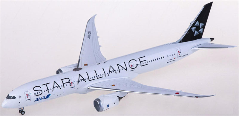 NG Models ANA Boeing 787-9 JA872A Star Alliance 1:400 Diecast Model view 4