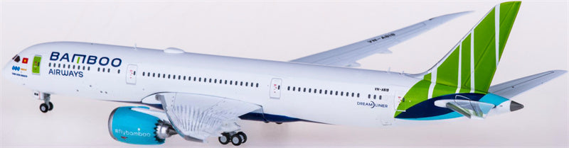 Geminijets Bamboo Airways Boeing 787-9 VN-A818 1:400 Diecast Model view 2