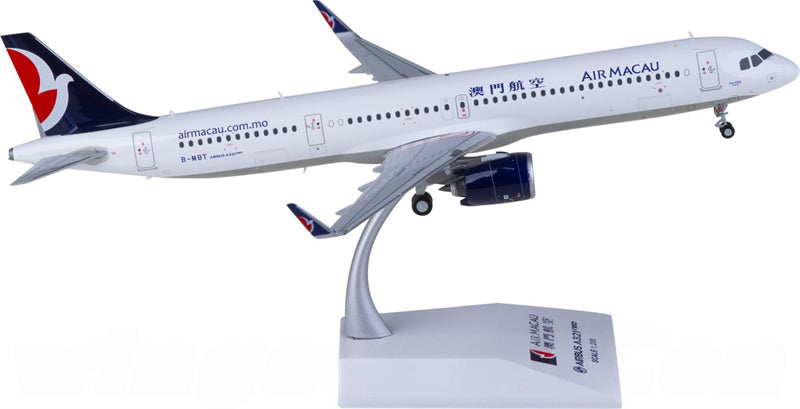 JC Wings Air Macau Airbus A321neo B-MBT 1:200 Diecast Model view 1