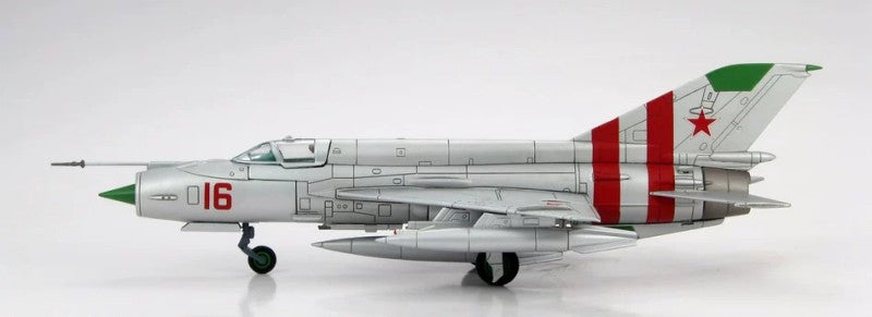HOBBYMASTER Soviet Air Force MiG-21SM Invasion of Czechoslovakia 1:72 Model 1968  Prague Spring Red 16