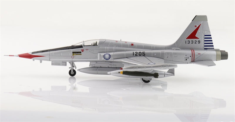 HOBBY MASTER F-5A 1205 1st Tactical Fighter Wing ROCAF 1960s 1:72 Aircraft Pre-built Model
