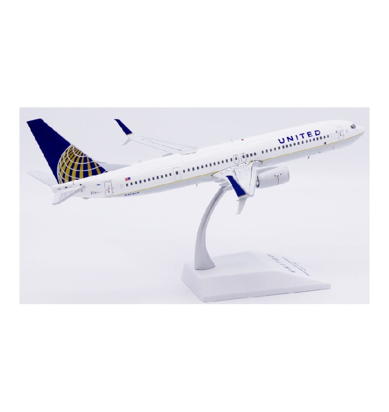 JC Wings 1:200 United Airlines Boeing 737-900 N37437  DIECAST Model