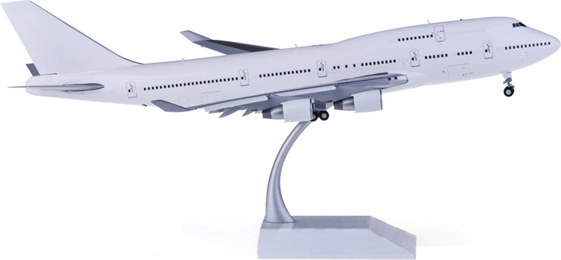 JC Wings 1:200 Boeing 747-400 GE Engine Flaps down DIECAST Model