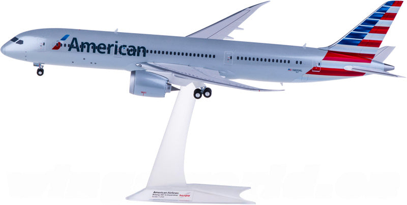 Herpa American Airlines Boeing 787-9 N820AL 1:200 ABS Model view 4