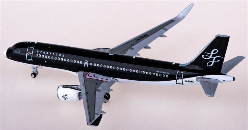Phoenix Star Flyer Airbus A320 JA26MC 1:400 Diecast Model view 4