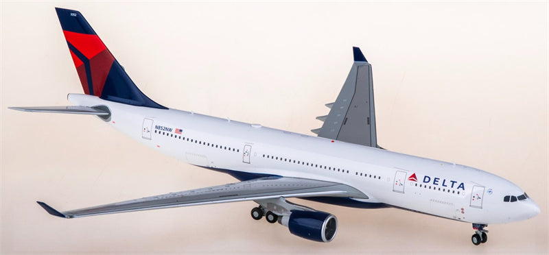 Geminijets 1:200 Delta Air Lines Airbus A330-200 N852NW Diecast Model view 2