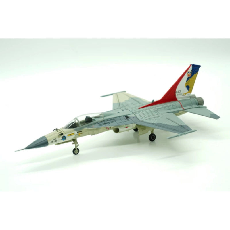 Bless Wing ROCAF IDF F-CK-1 C/D  1:72 Model   Single-seat version 1443