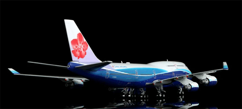 HX Models 1:400 China Airlines B747-400 B-18210 DIECAST Model