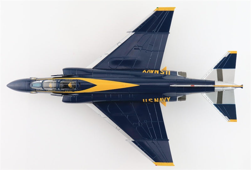 HOBBY MASTER McDonnell Douglas F4J Phantom II US Navy Cdr. Harley Hall & AMHI Guy Giuffrai US Navy 1970 to 1971 1:72 Aircraft Pre-built Model