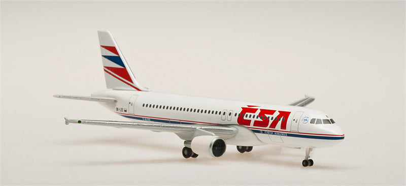 Herpa Czech Airlines Airbus A320 OK-LEE 1:500 Diecast Model view 3