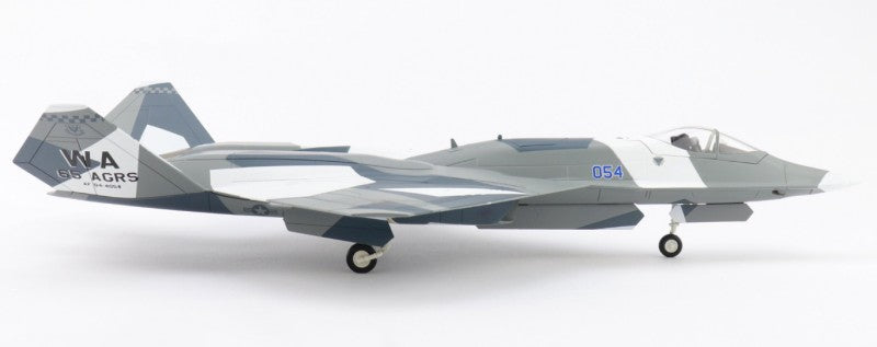 HOBBY MASTER USAF / Nellis AFB F-23 65th AGRS 1:72 Model   Su-57 Aggressor Scheme Blue 054 / AF 04-4054