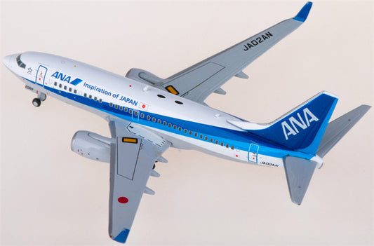 JC Wings ANA Boeing 737-700 JA02AN 1:400 Diecast Model view 1