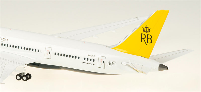JC Wings Royal Brunei Boeing 787-8 V8-DLD 1:200 Diecast Model view 3