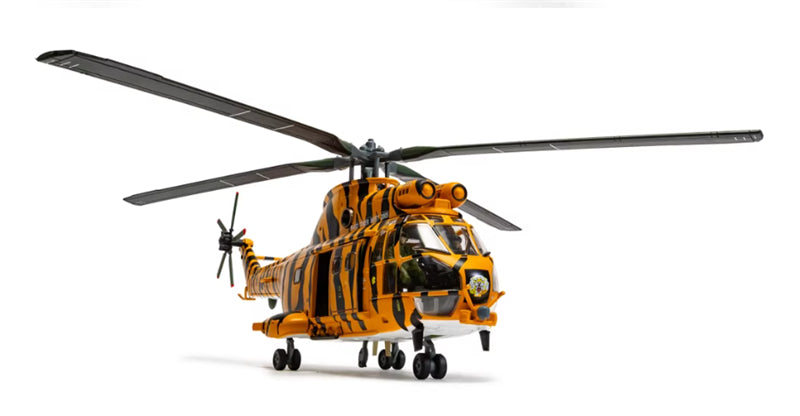 CORGI RAF HC-1 230 1:72 Model 1992 Limited Edition NATO Tiger Meet XW231