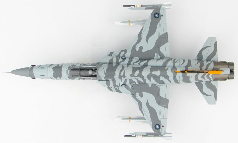 HOBBY MASTER ROCAF F-5E 7th FTW 1:72 Model 2018  Tiger II 5291 / 00312