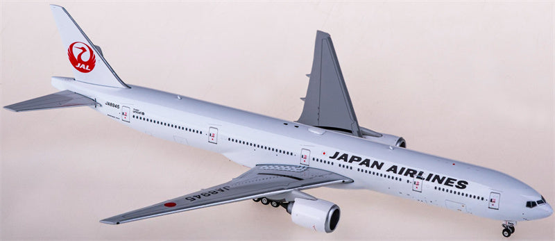 Phoenix Japan Airlines Boeing 777-300 JA8945 1:400 Diecast Model view 2