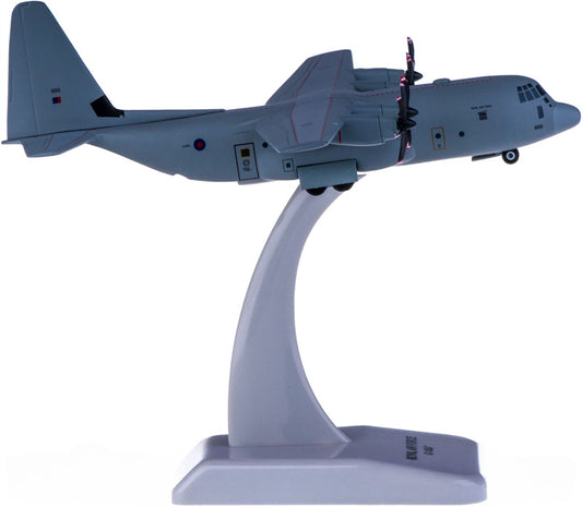 Hogan RAF Lockheed Super Hercules C-130J 888 1:200 Diecast Model view 1