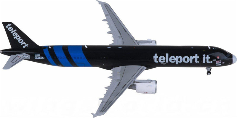 JC Wings AirAsia Airbus A321P2F 9M-TLA teleport it 1:400 Diecast Model view 2