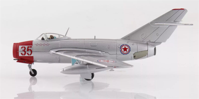 HOBBY MASTER CPVAF MiG-15bis 3rd SQN 1:72 Model 1950S Zhang Jihui Red 35