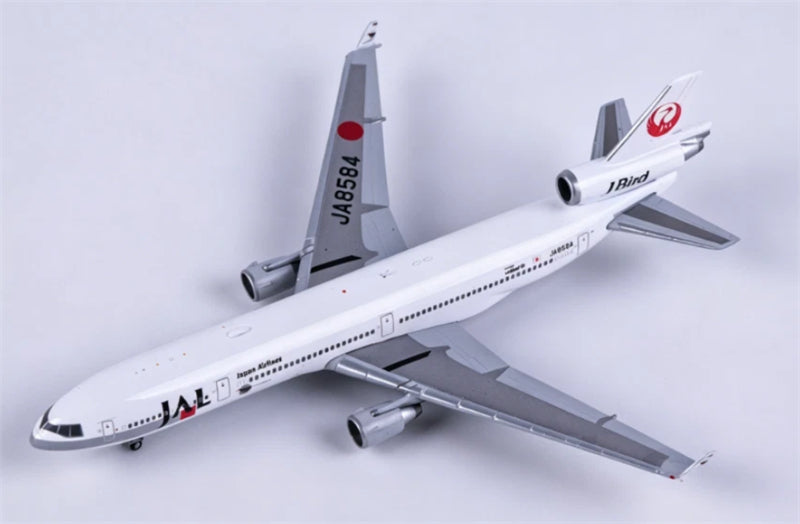 JC Wings 1:400 Japan Airlines Douglas MD-11 JA8584  DIECAST Model