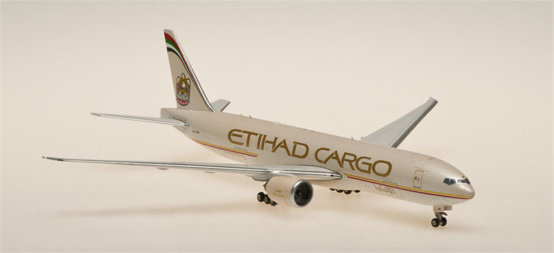 Phoenix Etihad Airways Cargo Boeing 777F A6-DDB 1:400 Diecast Model view 1