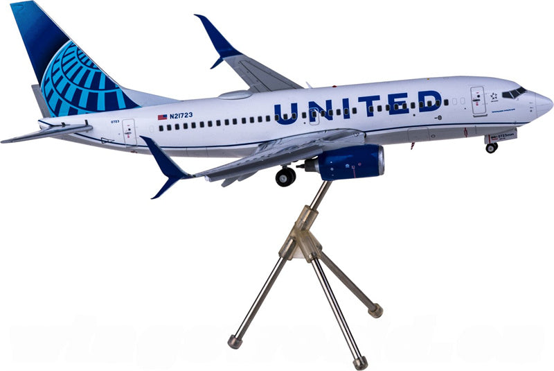 Geminijets United Airlines Boeing 737-700 N21723 Flaps Down 1:200 Diecast Model view 2