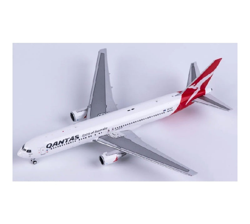 Panda Model 1:400 Qantas Boeing 767-300 VH-OGT  DIECAST Model