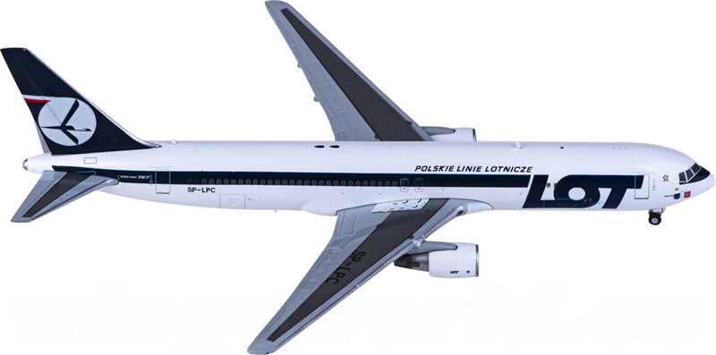 JC Wings LOT Boeing 767-300ER SP-LPC 1:400 Diecast Model view 2