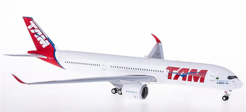 Eagle TAM Airbus A350-900 PR-XTA 1:200 Diecast Model view 2